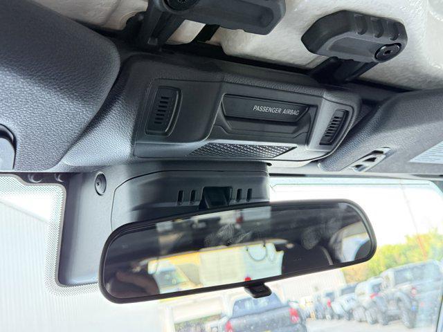 Photo of 2025 Bright White Clearcoat Jeep Wrangler