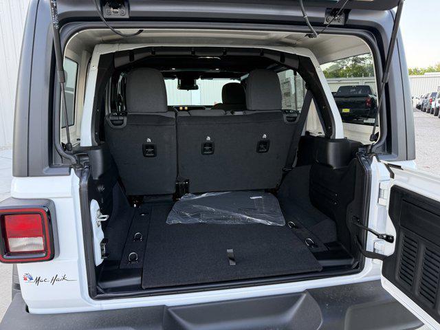 Photo of 2025 Bright White Clearcoat Jeep Wrangler