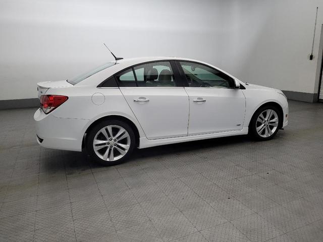 Photo of 2014 Summit White Chevrolet Cruze