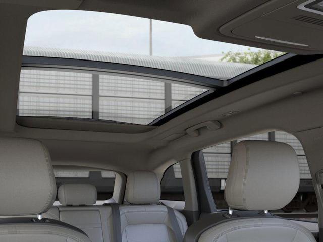 Photo of 2025 Red Carpet Metallic Tinted Clearcoat Lincoln Nautilus