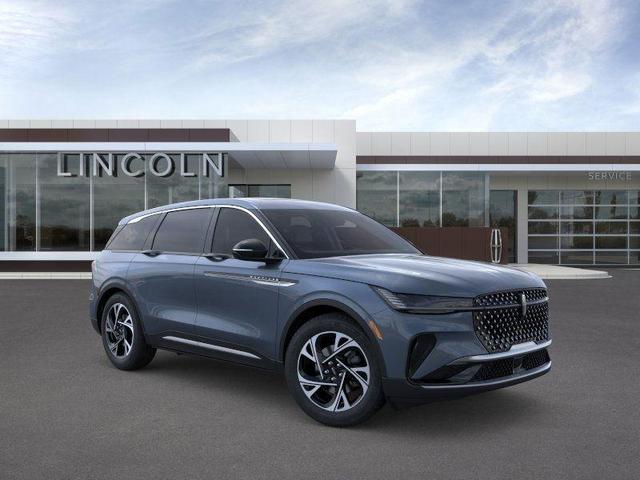 Photo of 2025 Whisper White Lincoln Nautilus