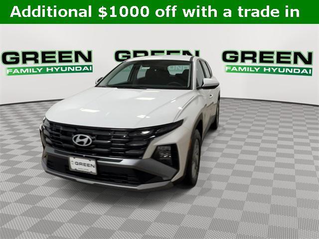 Photo of 2025 White Hyundai TUCSON