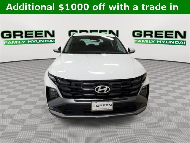Photo of 2025 White Hyundai TUCSON