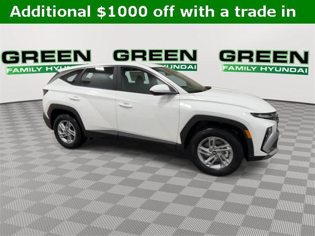 Photo of 2025 White Hyundai TUCSON