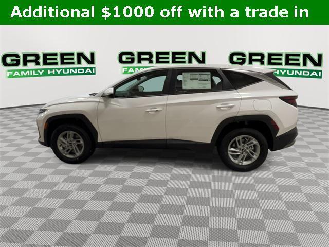 Photo of 2025 White Hyundai TUCSON