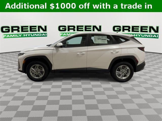 Photo of 2025 White Hyundai TUCSON