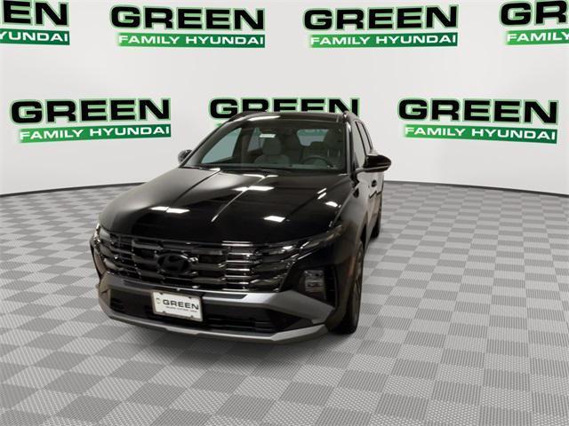 Photo of 2025 Black Hyundai TUCSON