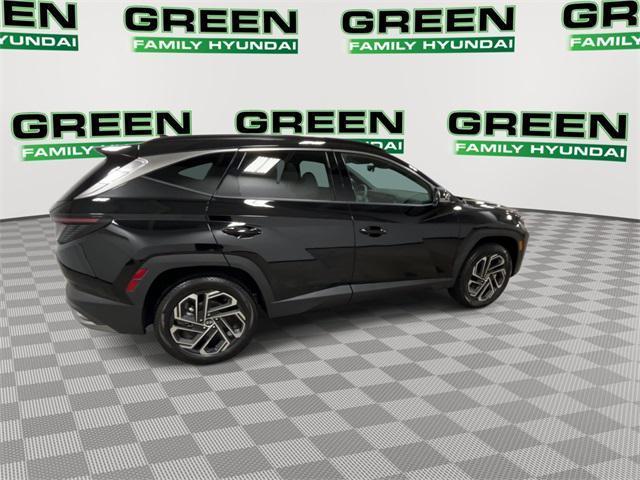 Photo of 2025 Black Hyundai TUCSON