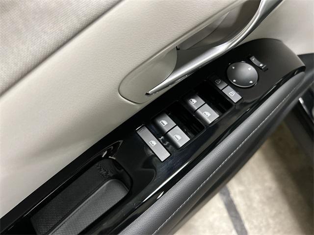 Photo of 2025 Black Hyundai TUCSON