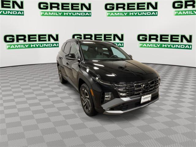 Photo of 2025 Black Hyundai TUCSON