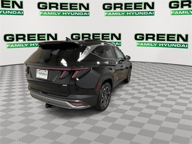 Photo of 2025 Black Hyundai TUCSON