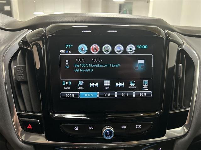 Photo of 2018 Red Chevrolet Traverse