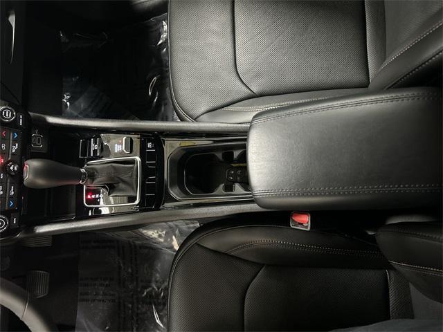 Photo of 2023 White Jeep Compass