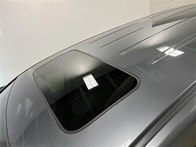 Photo of 2012 Gray Honda Odyssey