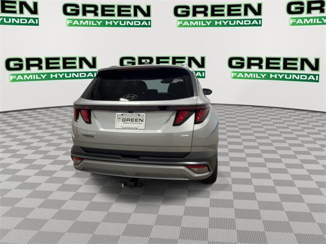 Photo of 2025 Silver Hyundai TUCSON