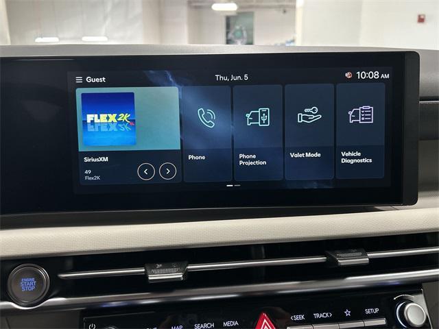 Photo of 2025 Silver Hyundai TUCSON