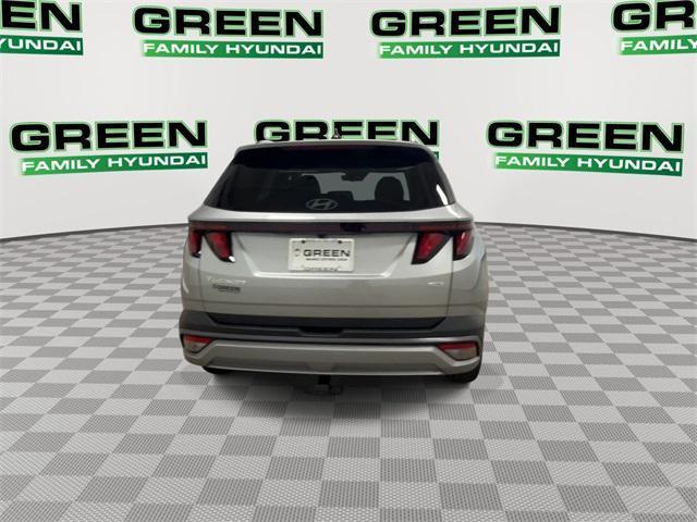 Photo of 2025 Silver Hyundai TUCSON