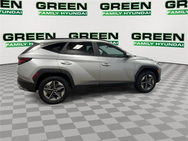 Photo of 2025 Silver Hyundai TUCSON