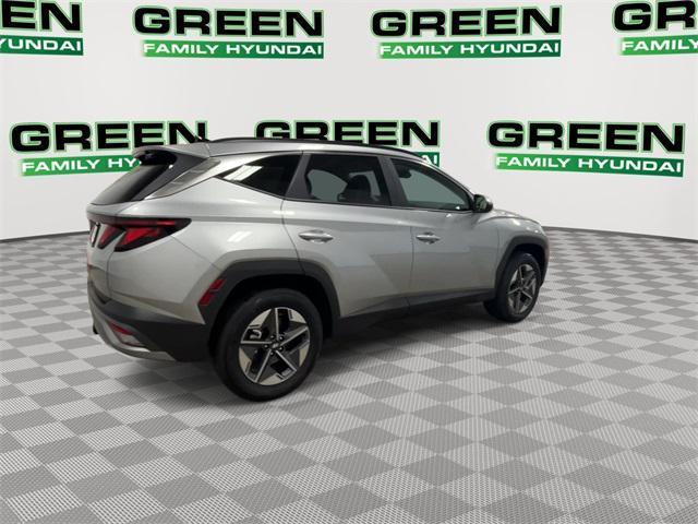 Photo of 2025 Silver Hyundai TUCSON