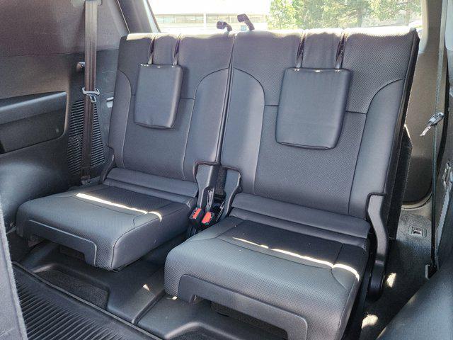 Photo of 2024 Eminent White Pearl Lexus LX 600