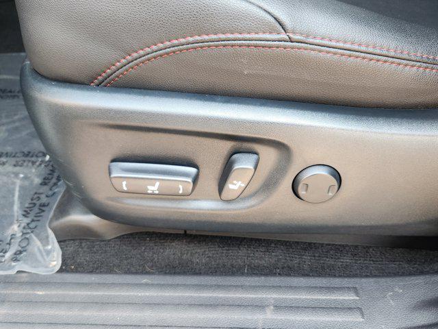 Photo of 2022 White Toyota 4Runner