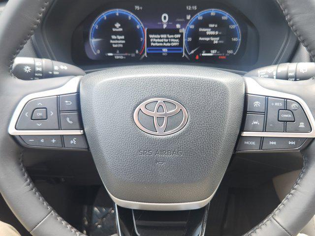 Photo of 2024 Celestial Silver Metallic Toyota Grand Highlander