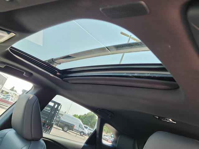 Photo of 2024 Eminent White Pearl Lexus RX 350