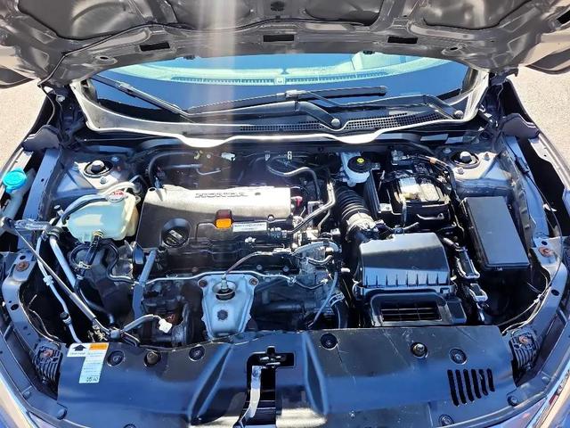 Photo of 2018 SILVER Honda Civic