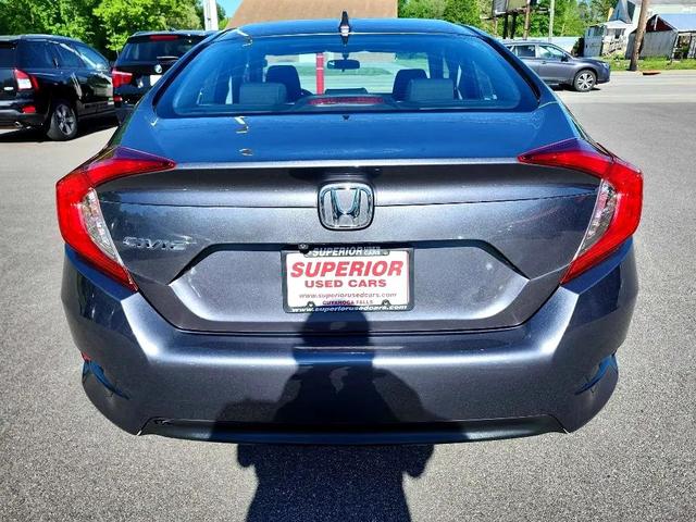 Photo of 2018 SILVER Honda Civic