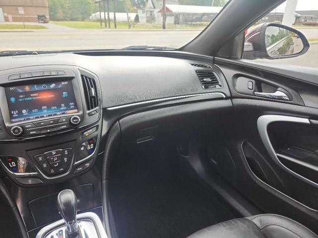 Photo of 2017 RED Buick Regal