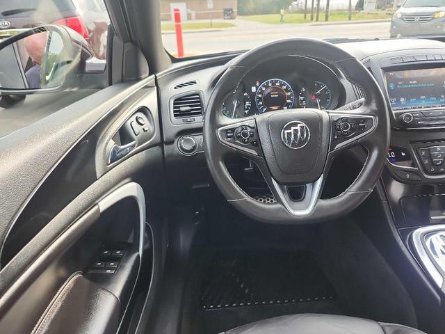 Photo of 2017 RED Buick Regal