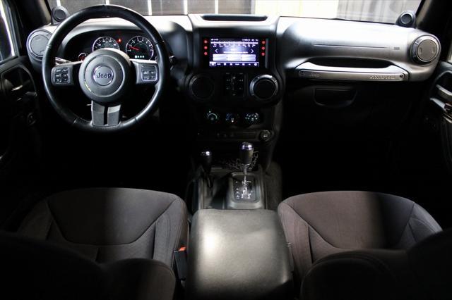Photo of 2013 Black Clearcoat Jeep Wrangler Unlimited