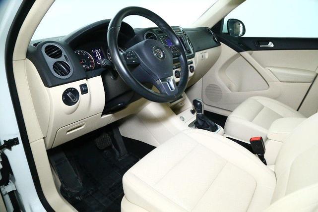 Photo of 2016 Pure White Volkswagen Tiguan