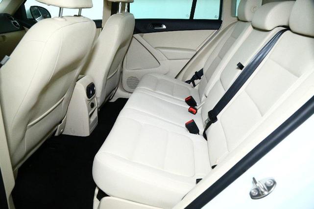 Photo of 2016 Pure White Volkswagen Tiguan