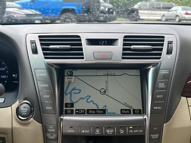 Photo of 2007 Starfire Pearl Lexus LS 460