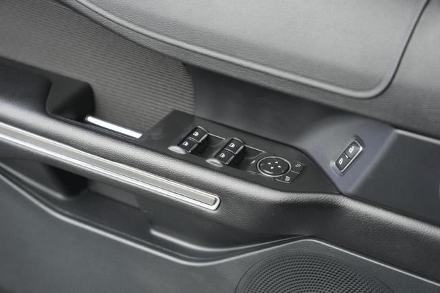 Photo of 2020 Oxford White Ford Expedition