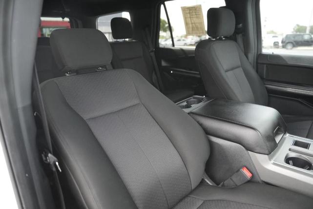 Photo of 2020 Oxford White Ford Expedition