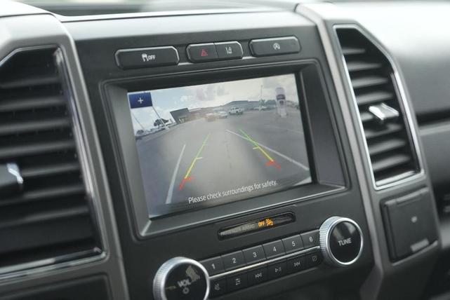 Photo of 2020 Oxford White Ford Expedition