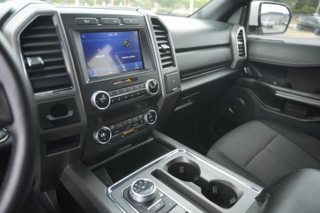 Photo of 2020 Oxford White Ford Expedition