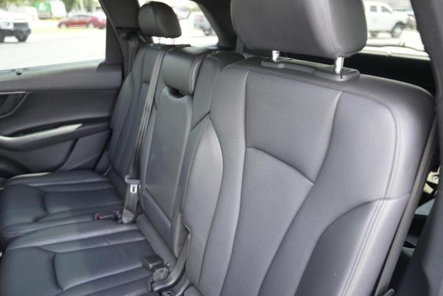 Photo of 2019 Florett Silver Metallic Audi Q7