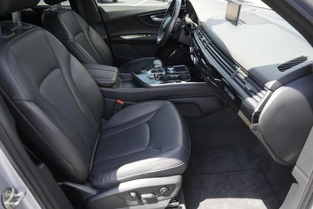 Photo of 2019 Florett Silver Metallic Audi Q7