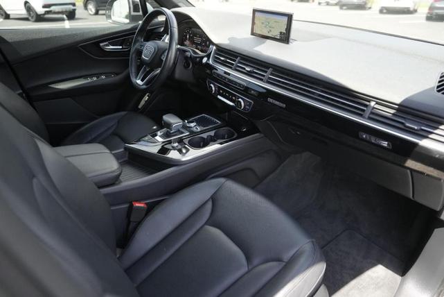 Photo of 2019 Florett Silver Metallic Audi Q7