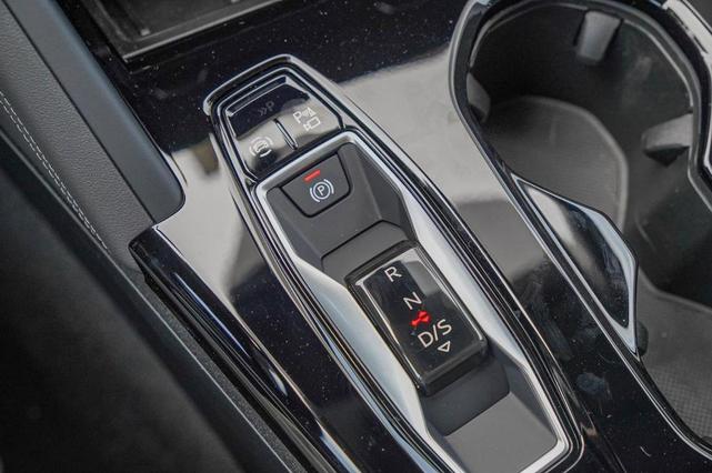 Photo of 2025 Mythos Black Metallic Audi Q5