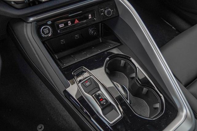 Photo of 2025 Mythos Black Metallic Audi Q5