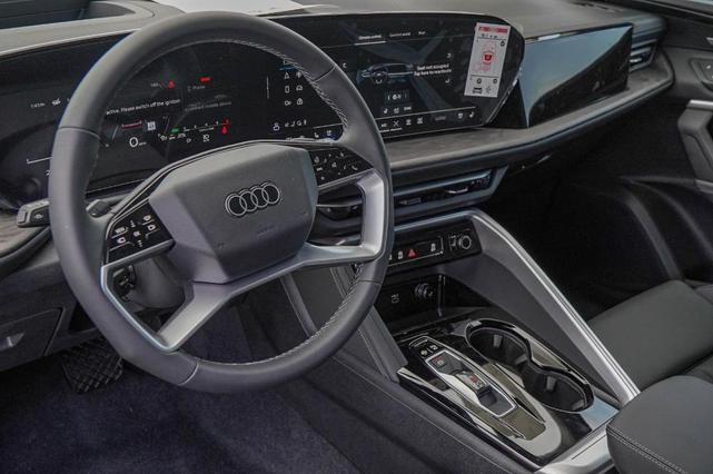 Photo of 2025 Mythos Black Metallic Audi Q5