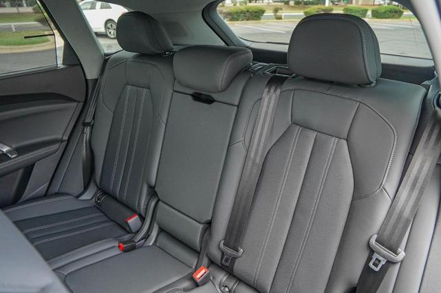 Photo of 2025 Mythos Black Metallic Audi Q5