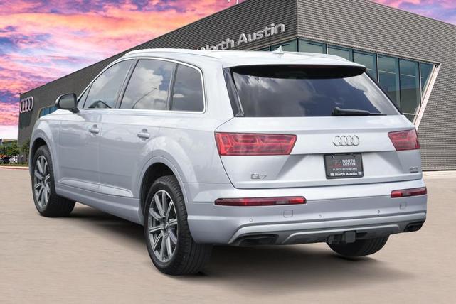 Photo of 2018 Florett Silver Metallic Audi Q7