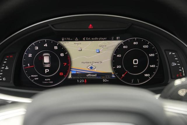 Photo of 2018 Florett Silver Metallic Audi Q7