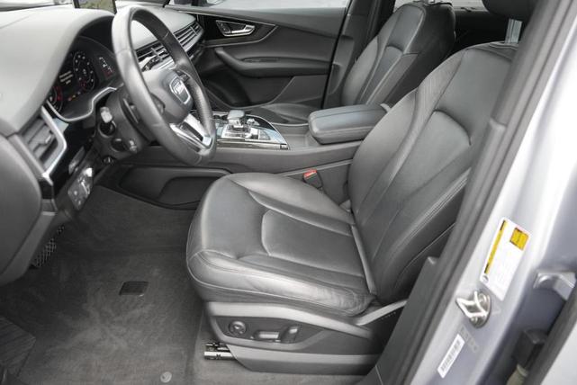 Photo of 2018 Florett Silver Metallic Audi Q7