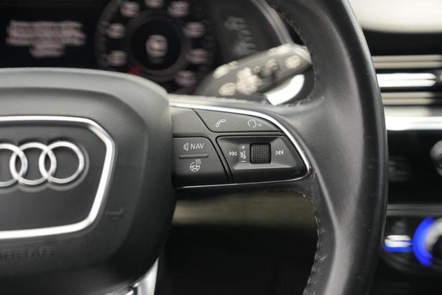 Photo of 2018 Florett Silver Metallic Audi Q7